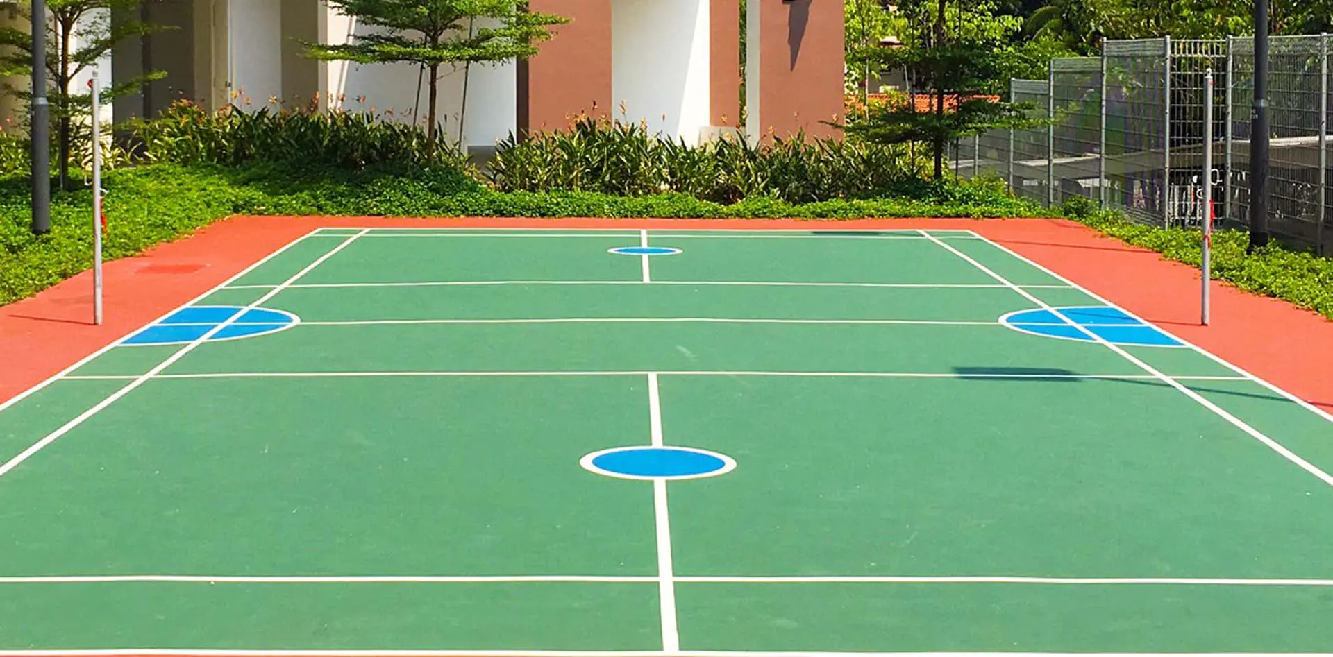 chi phí xây dựng 1 sân cầu lông